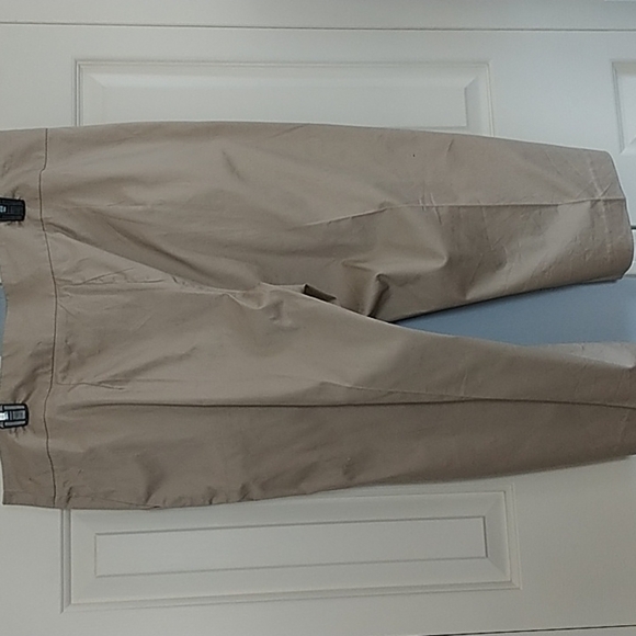 Darjoni Woman Zip Front Tan Crop/Capri/Shorts Pants Sz 18W - Picture 3 of 8